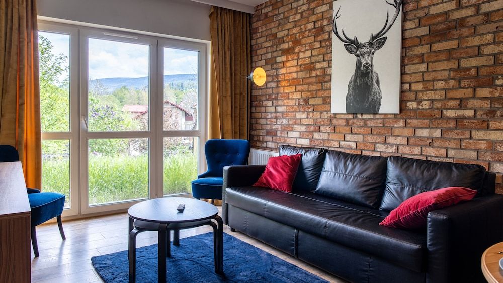 Sun & Snow Holiday Mountain Residence 3