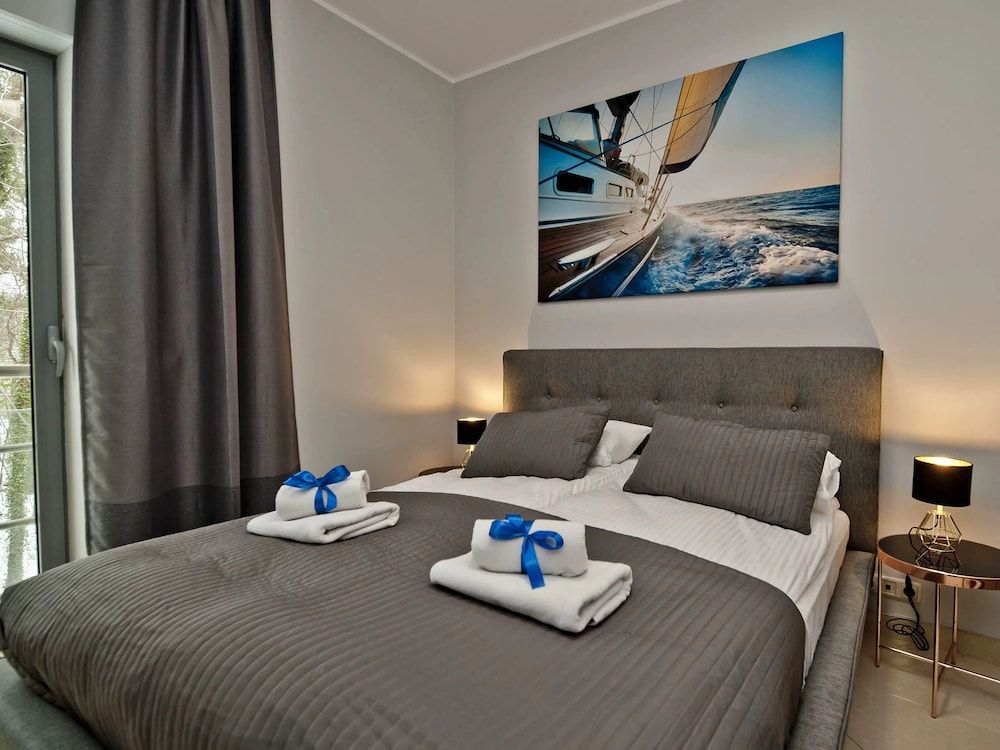 Willa Tamara BlueApart Jurata 3