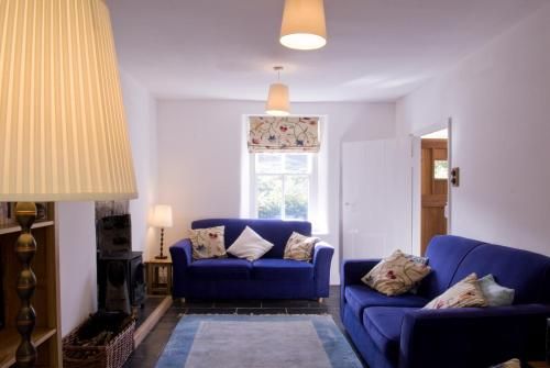 Bronfelin & Troed-y-Rhiw Holiday Cottage 2