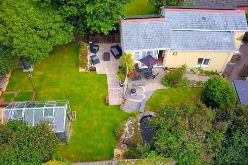 CROYDE WONKY COTTAGE 1 Bedroom 2