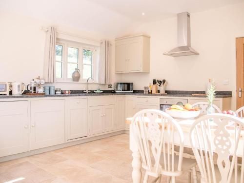 Hill Stables, Ufford 3