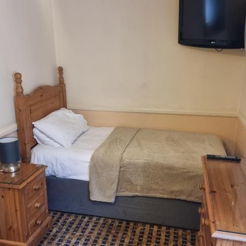 The Royal Oak Hotel 3