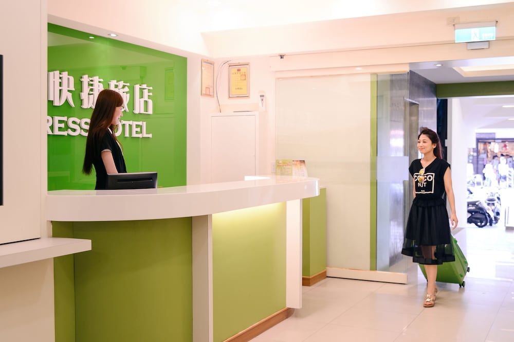 Kiwi Express Hotel - Taichung Station Branch 10 2