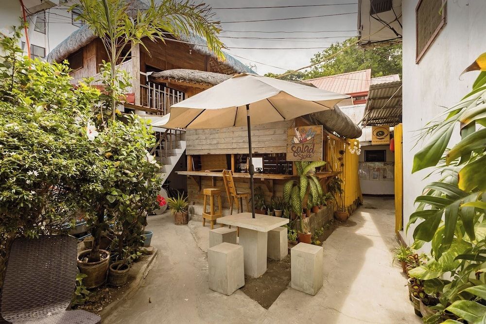 Monaliza Surf Resort 3