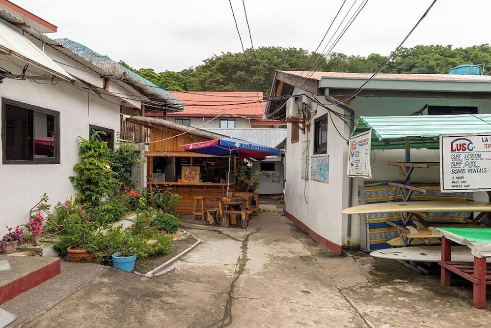 Monaliza Surf Resort 2