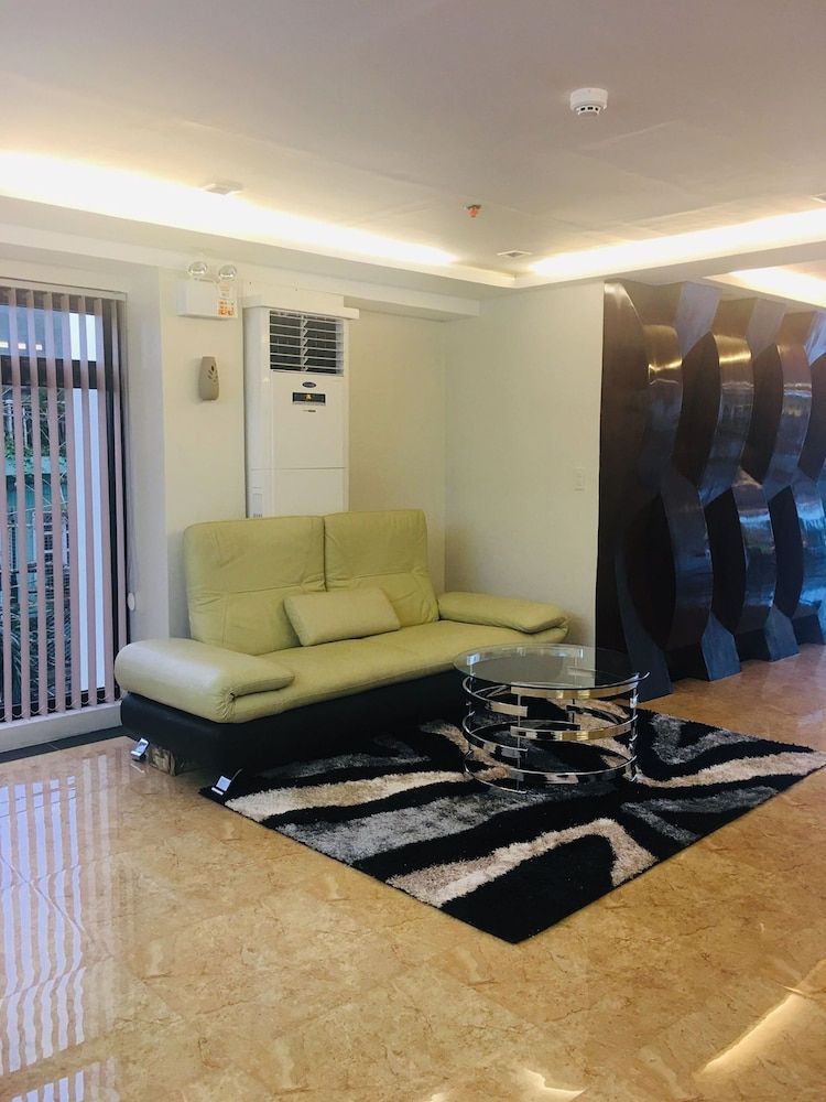 Treasure Island Hotel 3