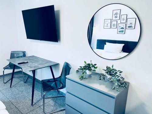 Lipp Apartments 3