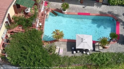 Villa Amalia Resort for family & friends 1