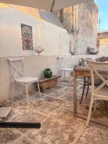 PalazzOliva - Luxury Boho chic Guest house in the historic heart of Martina Franca 3
