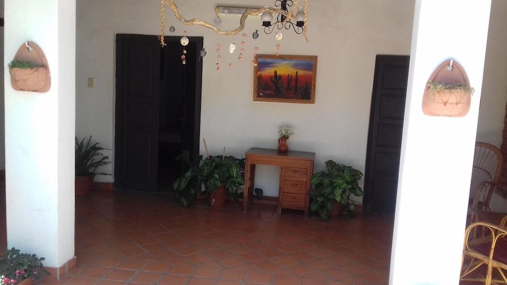 Hostal Tierra de Vinos 2