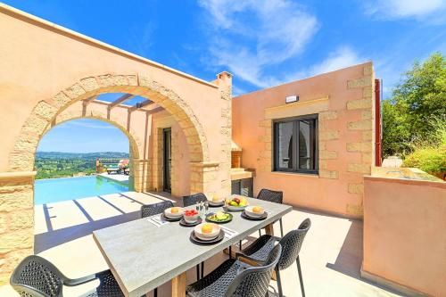 Villa Vardis Heated Pool 3