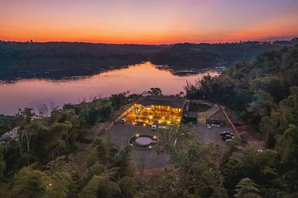 Reserva Natural Iguazú - Pristine Luxury Camp 5 stelle a Puerto Libertad