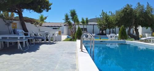 Skiathos Holiday Resort 3