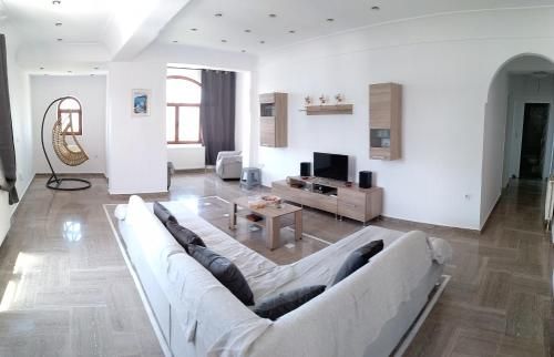 Aroma Cavas 4 estrelas em Pirgos