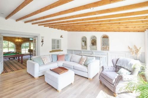 Host & Stay - The Arches Country House 2