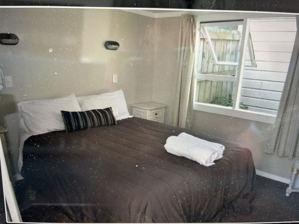 Worldwide Backpackers Limited