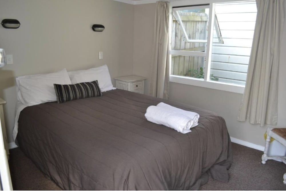 Worldwide Backpackers Limited 2