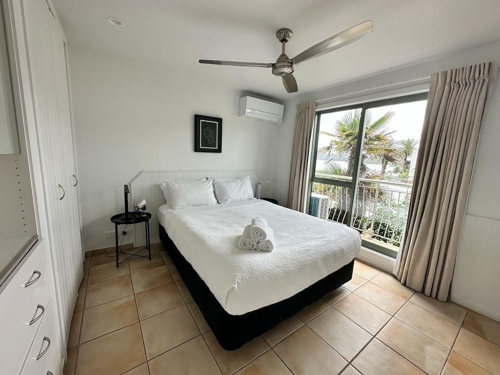 Beachfront on Waiheke 2