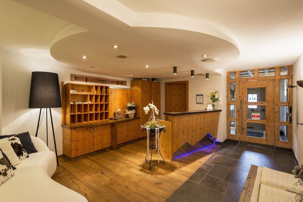 LARET private Boutique Hotel - Adults only 3