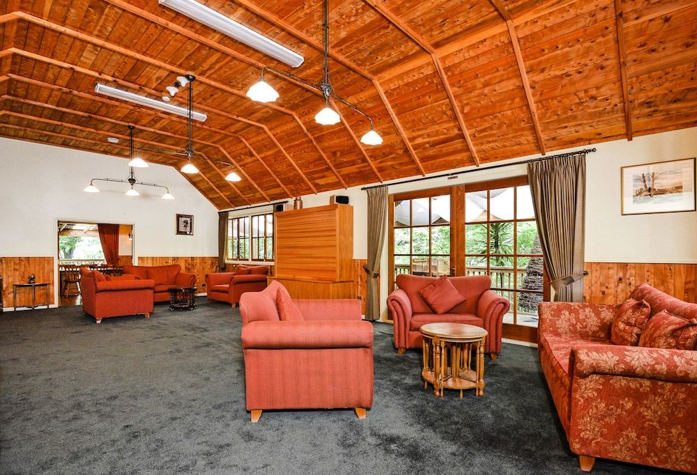 Vineyard Cottages 2