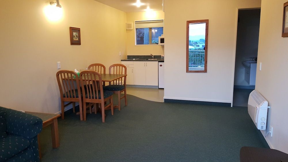 Abelia Motor Lodge 3