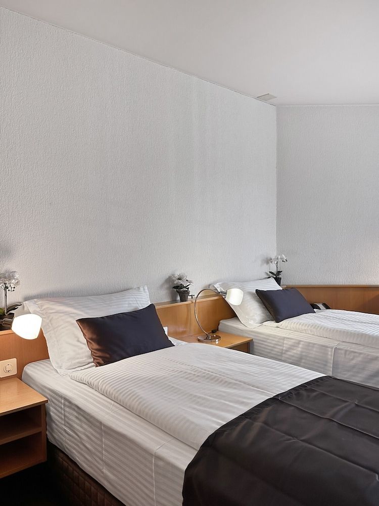 Centra Hotel Zurich 2