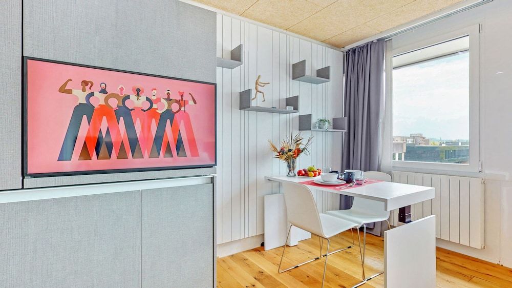 Evi's Home Hotel & Apartments 3