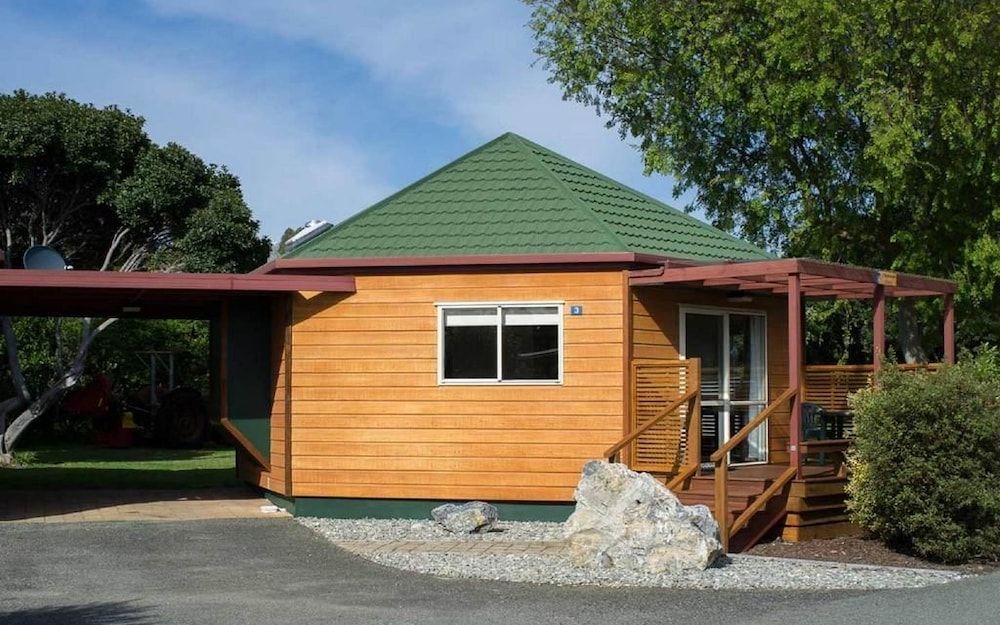 Pohara Beach Top 10 Holiday 2