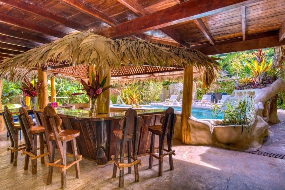 Caribe Town Bungalows