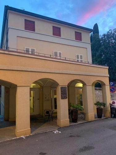 Modus Vivendi - Room E Relax 1