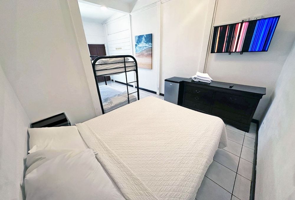 Surf Ranch Tamarindo 3