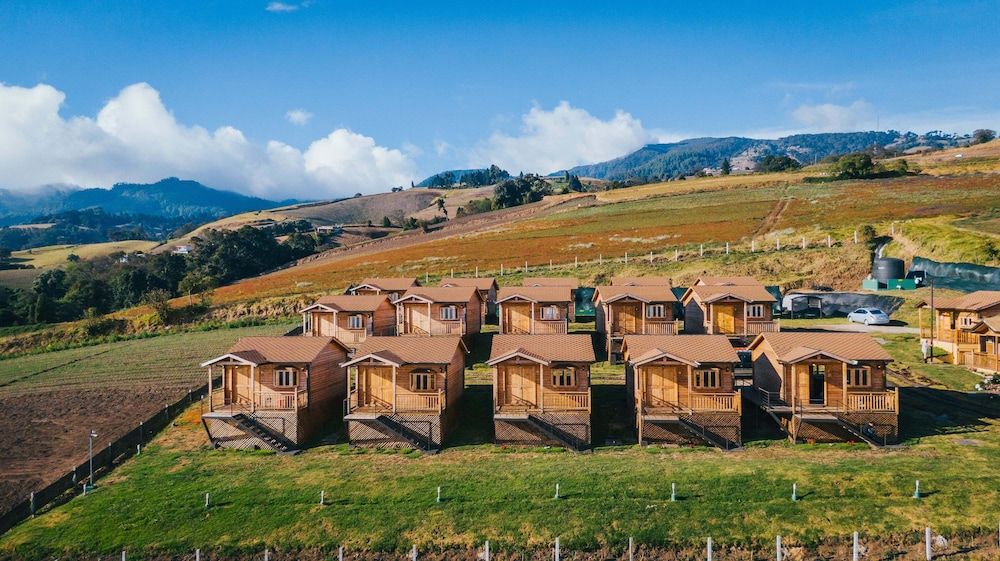 Cabañas & Mirador Secret Garden Costa R. 2