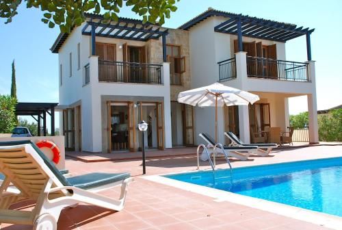 2 bedroom Villa Oleander with private pool and garden, Aphrodite Hills Resort 4 étoiles à Kouklia