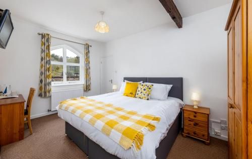 Muncaster Castle Coachman's Quarters 3