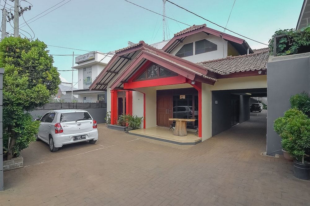 RedDoorz near IPDN 2 2 estrellas en Bandung
