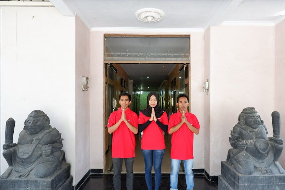 RedDoorz near GOR Wisanggeni 2