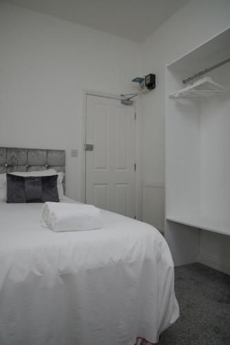 TLK Apartments & Hotel - Beckenham 3