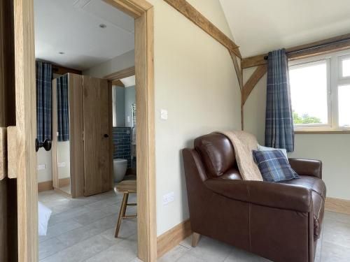 Lancasters Cottage 2