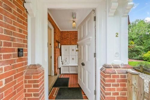 Forest Side Guesthouse 2