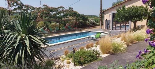 Château La Sabine 2