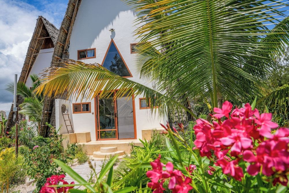 La Perla Beach Resort, Zanzibar - Your Beachfront Private Haven 2