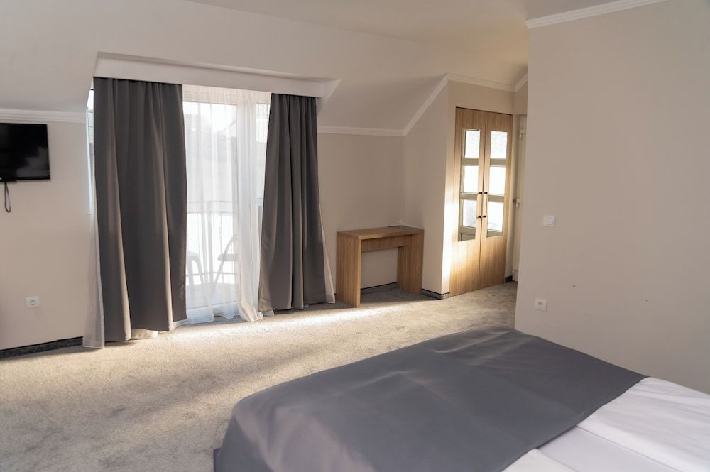 Complex Turistic Monaco 3