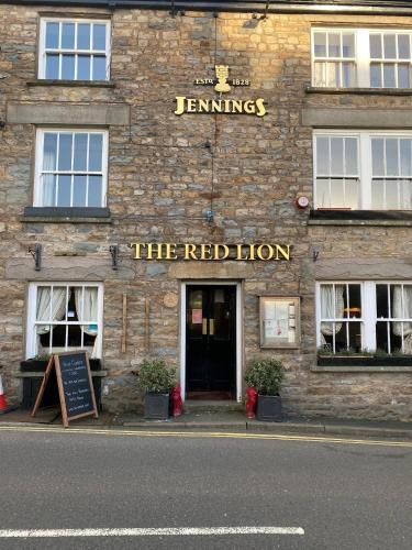 The Red Lion 2