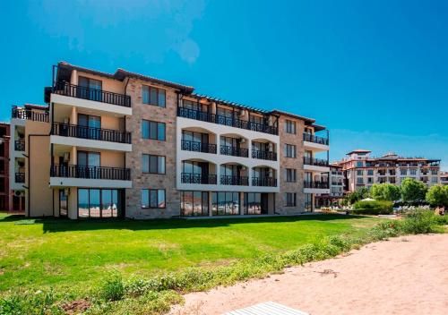 Oasis Del Sol - Front Beach 3