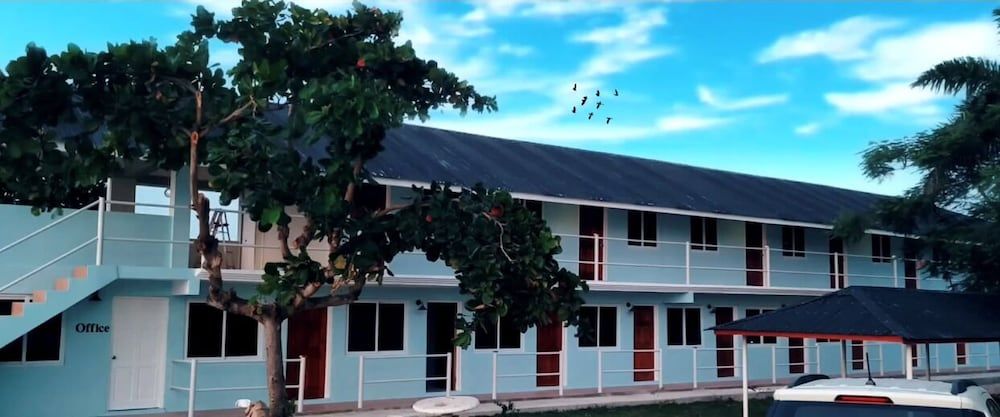 Airport Beach Hotel 2 estrellas en Montego Bay