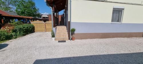 Joy Guesthouse 3