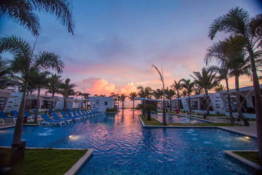 Hotel El Faro 5 estrellas en Monterrico