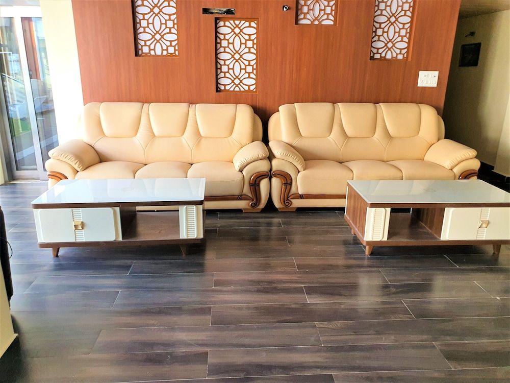 Shanti Solitaire Arpora 3