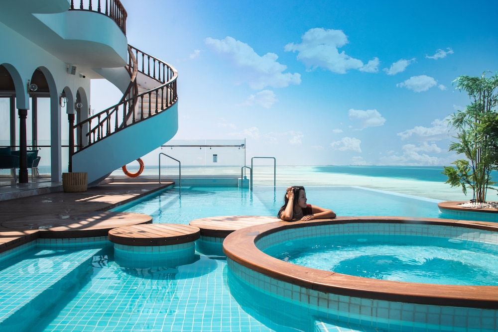 Stone Hotel Dhiffushi 4 étoiles à Dhiffushi