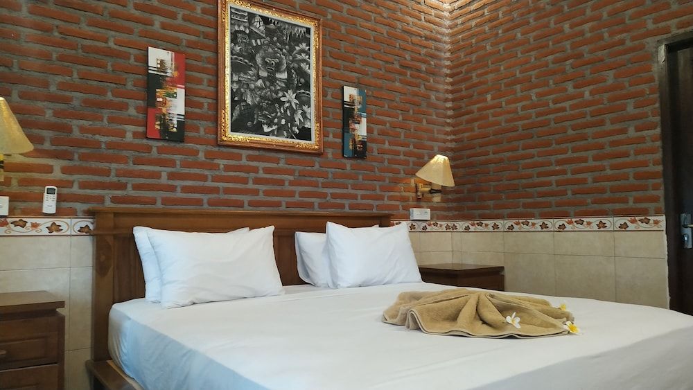 Eliska Sari Bungalows 3